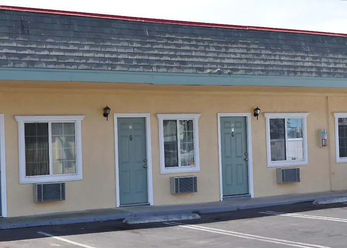 The Palace Inn