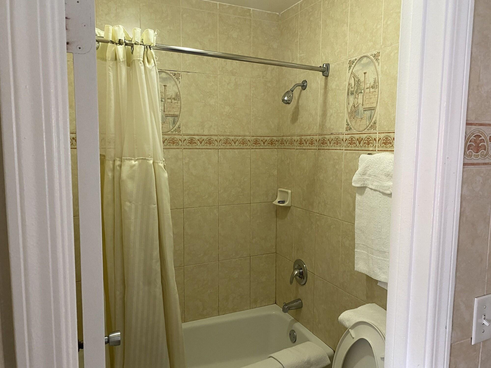 The Palace Oxnard