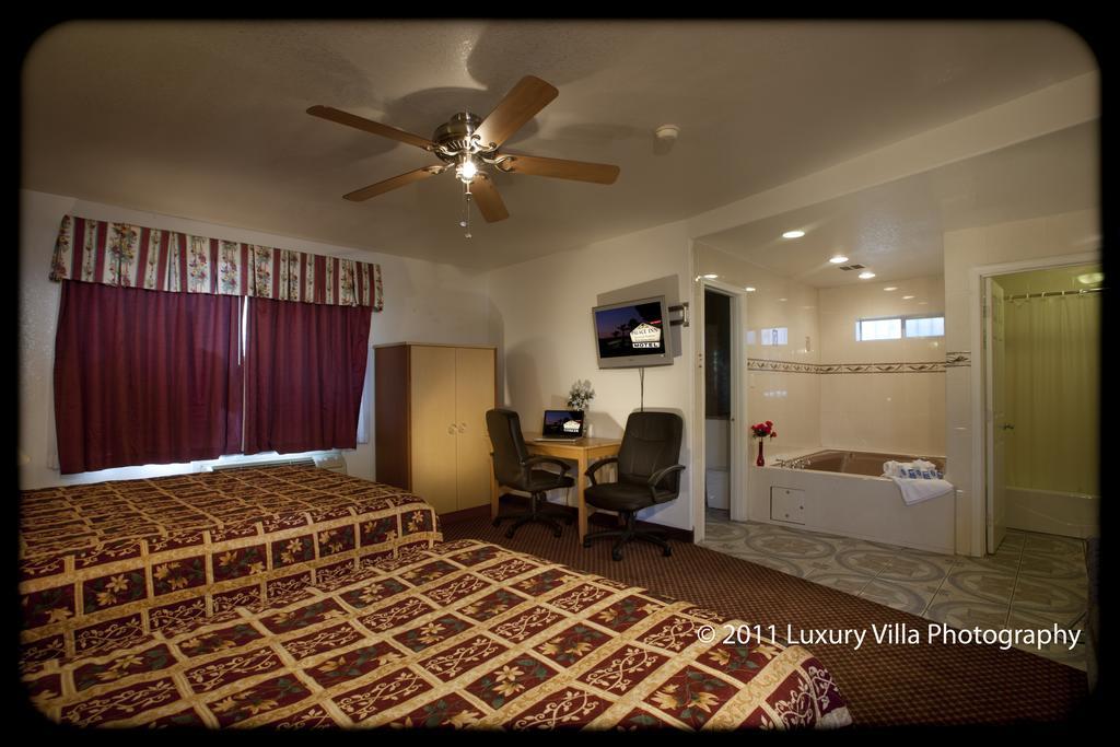 Motel The Palace 2*