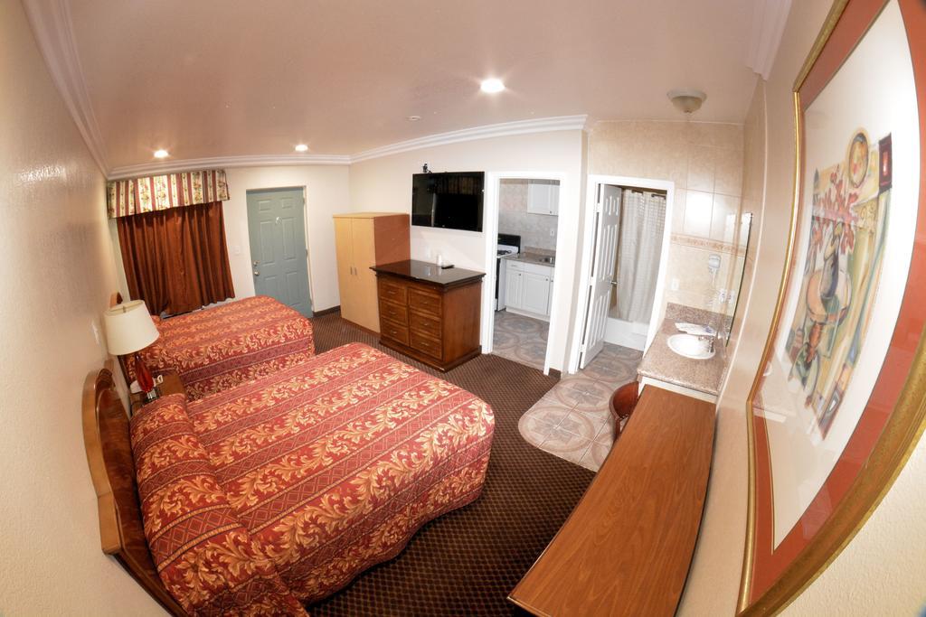 Motel The Palace 2*