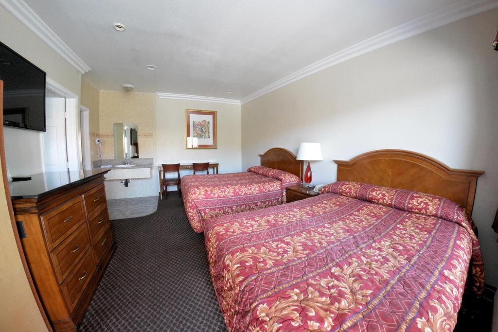 Motel The Palace 2*